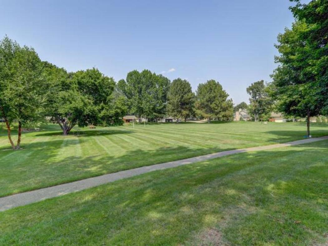 Experience Nirvana With Artwork Collections From Around The Globe Located In Lakewood Neighborhood In Se Boise Next To A Park, Minutes From Bown Crossing And The Boise River, 10 Minutes To Downtown, 4 Beds, Sleeps 8, Pets Welcome In Large Fenced In Y Exterior photo